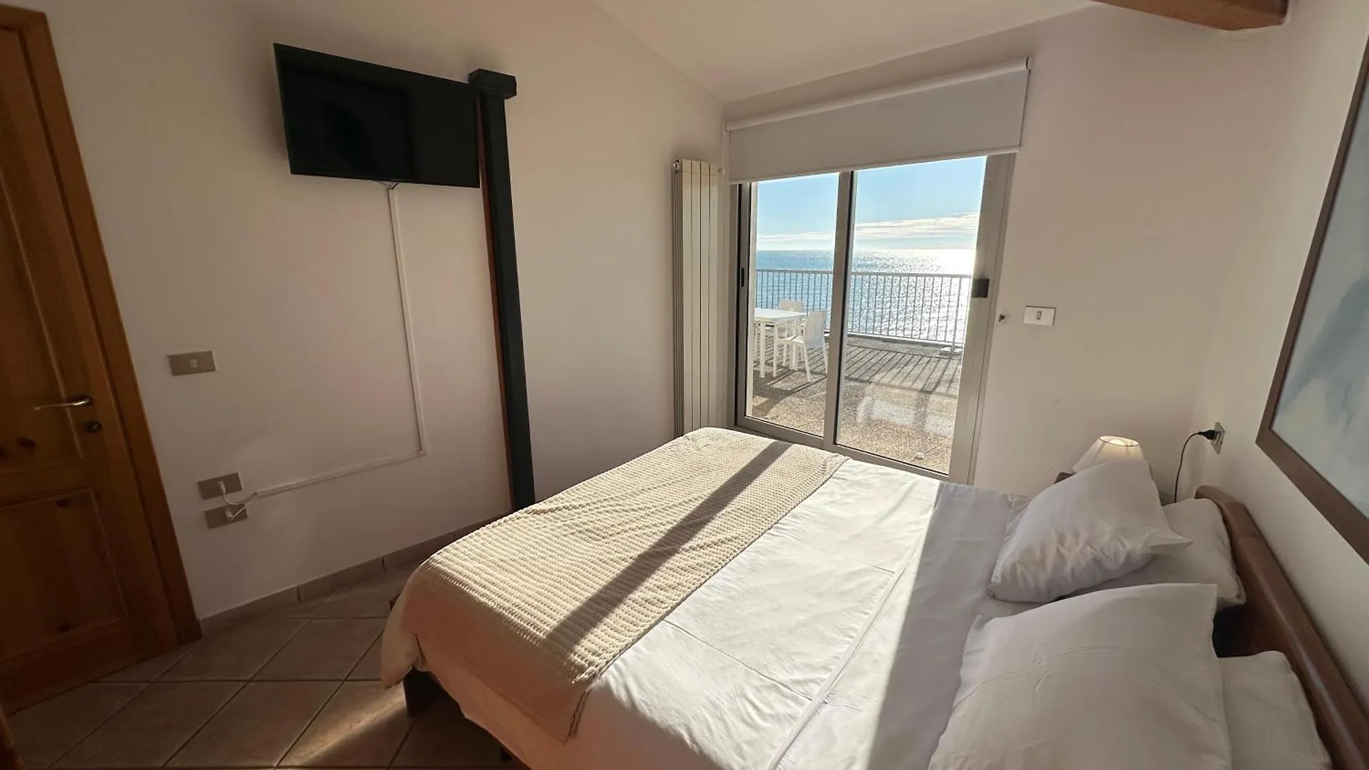 Апартаменты Attic Paradise Big Terrace On The Sea - Agenzia Cocal Каорле Италия